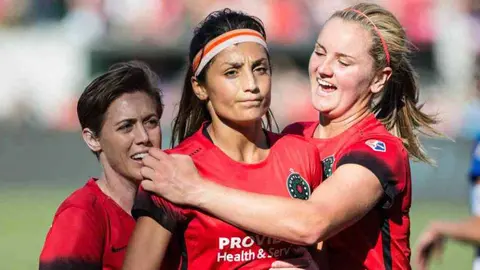 La increíble historia de Nadia: De huir de Afganistán al olimpo del fútbol